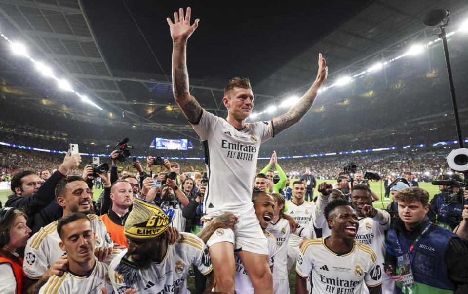 有5人曾6夺欧冠！魔笛上榜，梅罗无缘，一人用冠军告别职业生涯