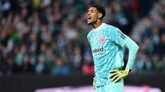 图片报：曼联有意巴西门将桑托斯，法鹰卖他的心理价位为6千万欧