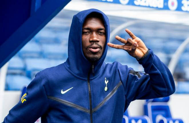 穆里尼奥的点名，28岁中场全能！意甲豪门受阻，费内巴切近在咫尺